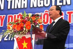 Coup d’envoi du mouvement de volontariat de l’été 2012 à Ha tinh